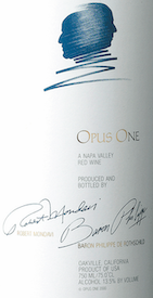 das vordere Etikett des Maya-2016 Napa Valley red wine von Dalla Valle Vineyards