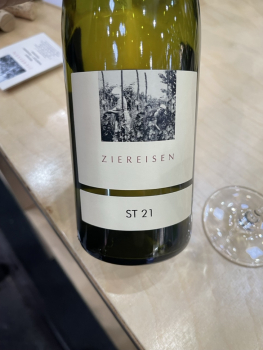 Ziereisen-ST-21-Flasche-Vorderseite